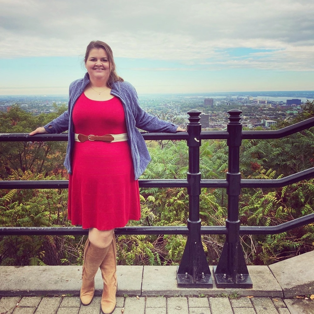 Meet your Posher, Lizzie